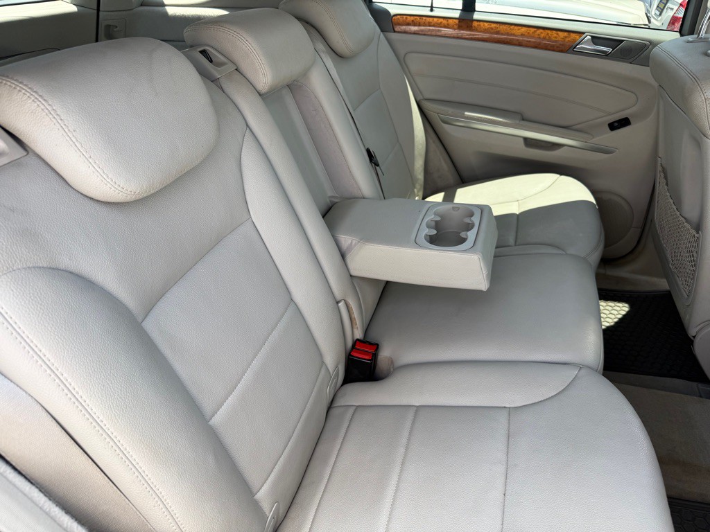 2009 Mercedes-Benz M-Class Image 15