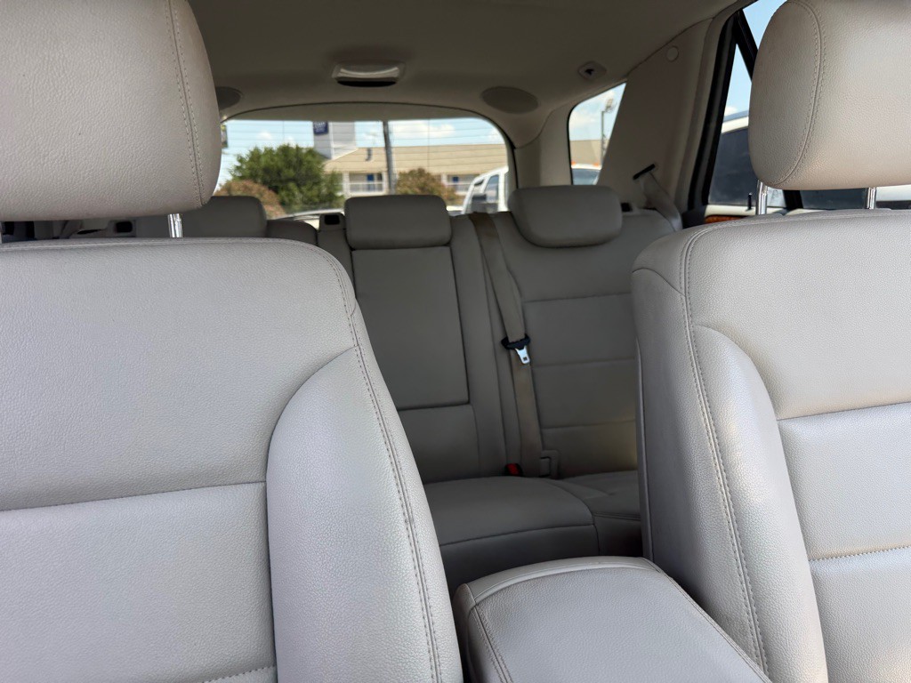 2009 Mercedes-Benz M-Class Image 21