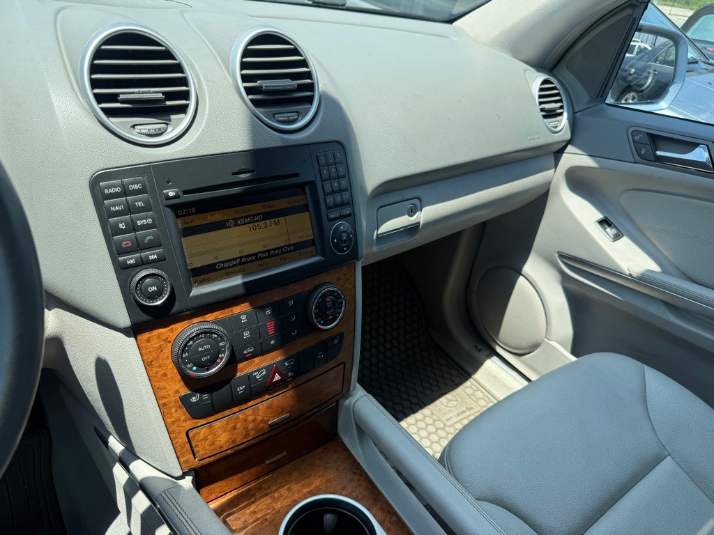 2009 Mercedes-Benz M-Class Image 29