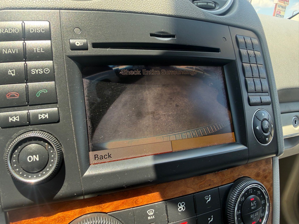 2009 Mercedes-Benz M-Class Image 32