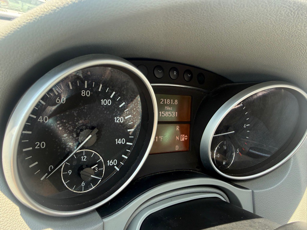 2009 Mercedes-Benz M-Class Image 37