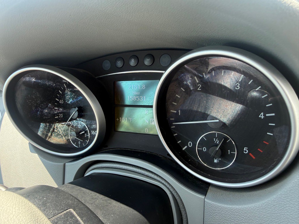 2009 Mercedes-Benz M-Class Image 38