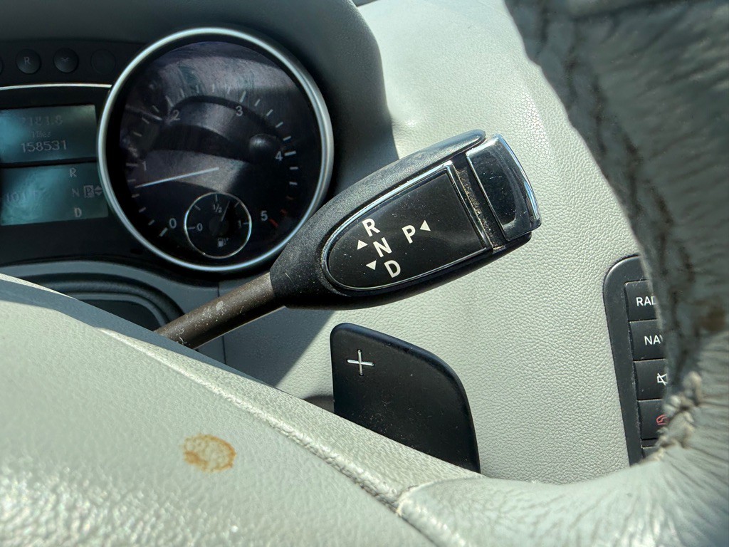 2009 Mercedes-Benz M-Class Image 39