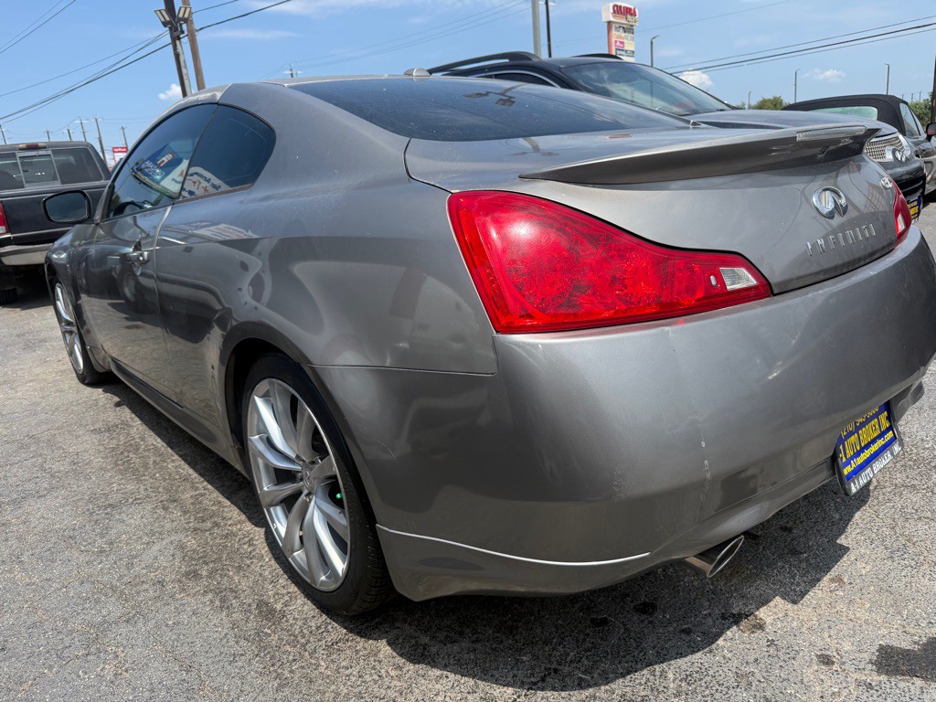 2008 INFINITI G37 Image 2