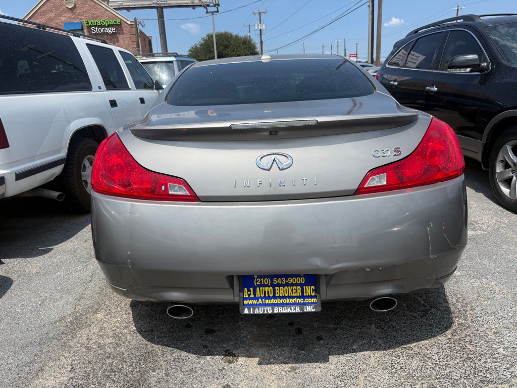 2008 INFINITI G37 Image 3