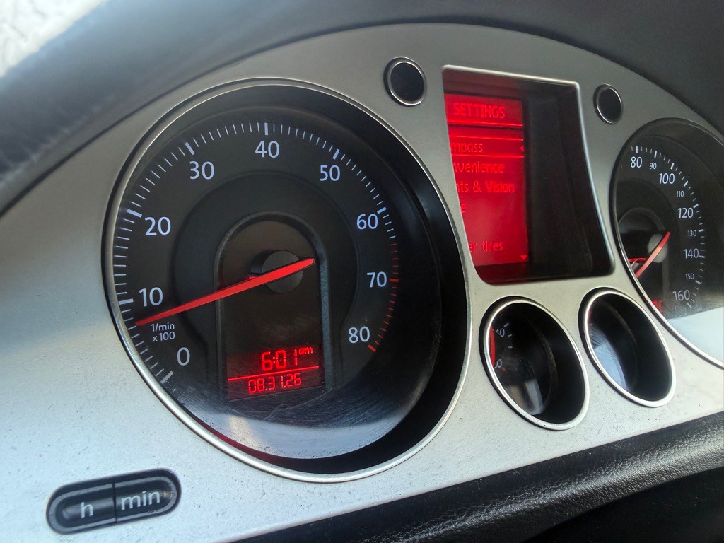 2008 Volkswagen Passat Image 32