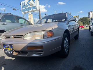 Image for 1995 Toyota Camry LE ID: 7641979
