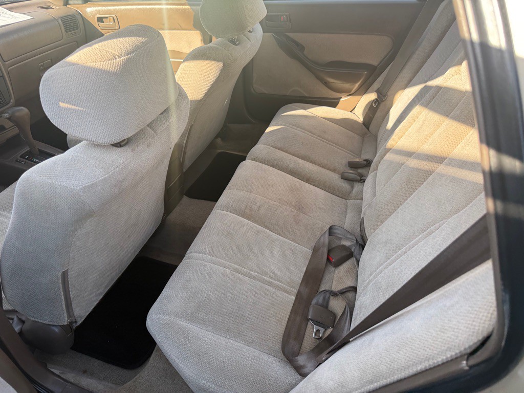 1995 Toyota Camry Image 9