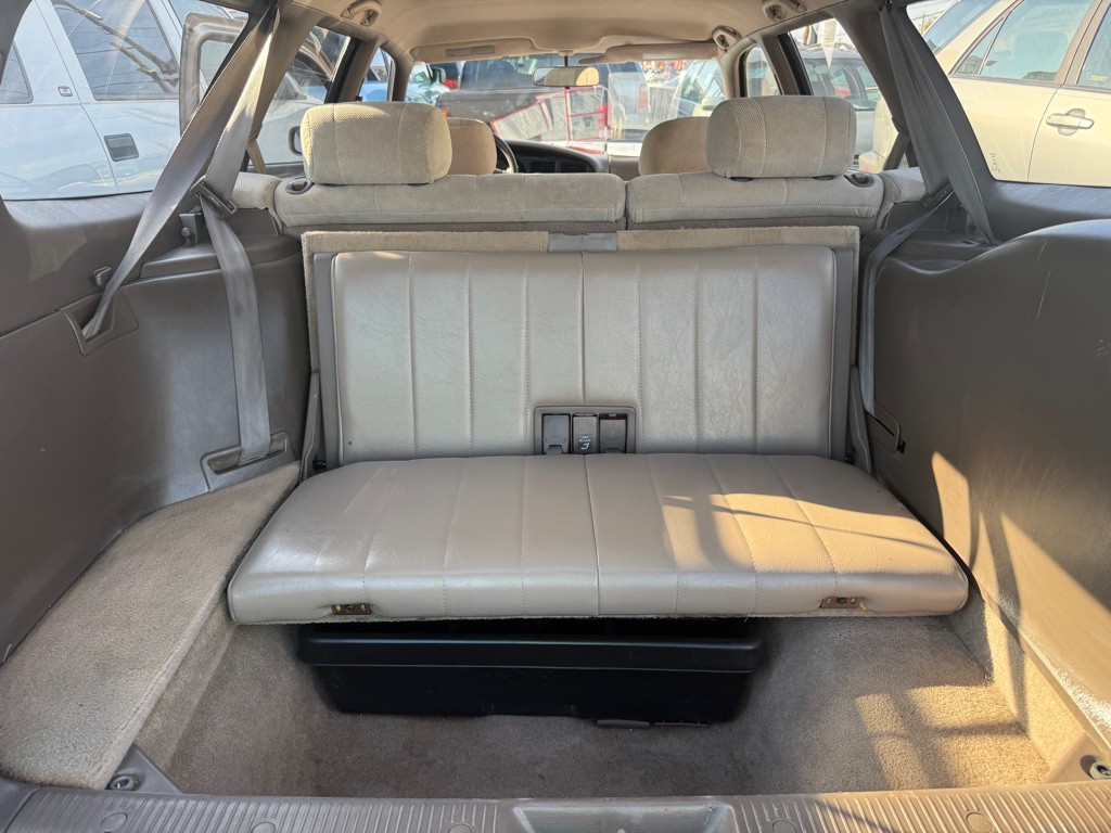 1995 Toyota Camry Image 11