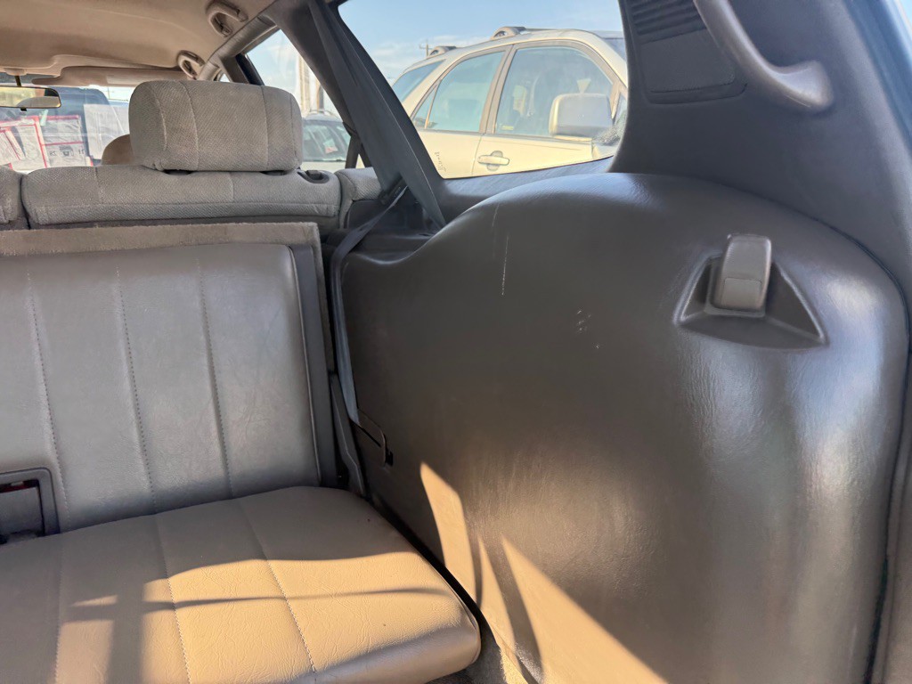 1995 Toyota Camry Image 13