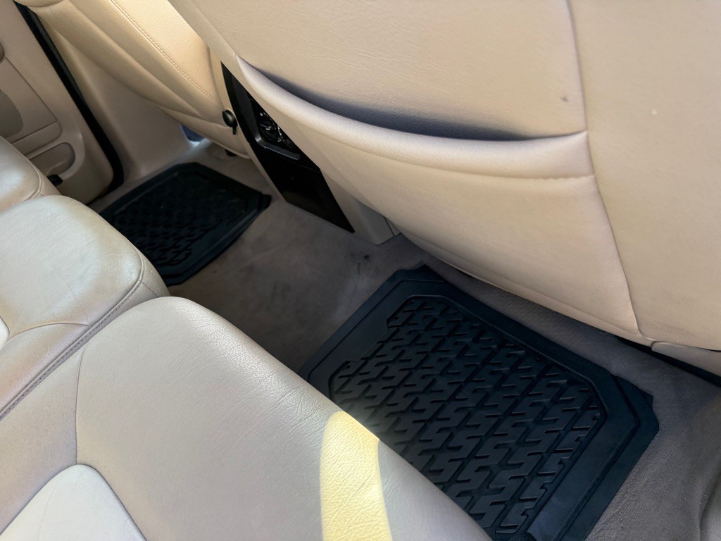 2003 Ford Expedition Image 22