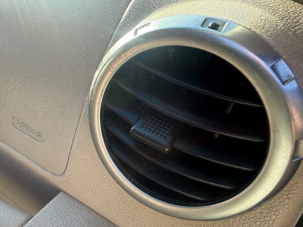 2003 Ford Expedition Image 32