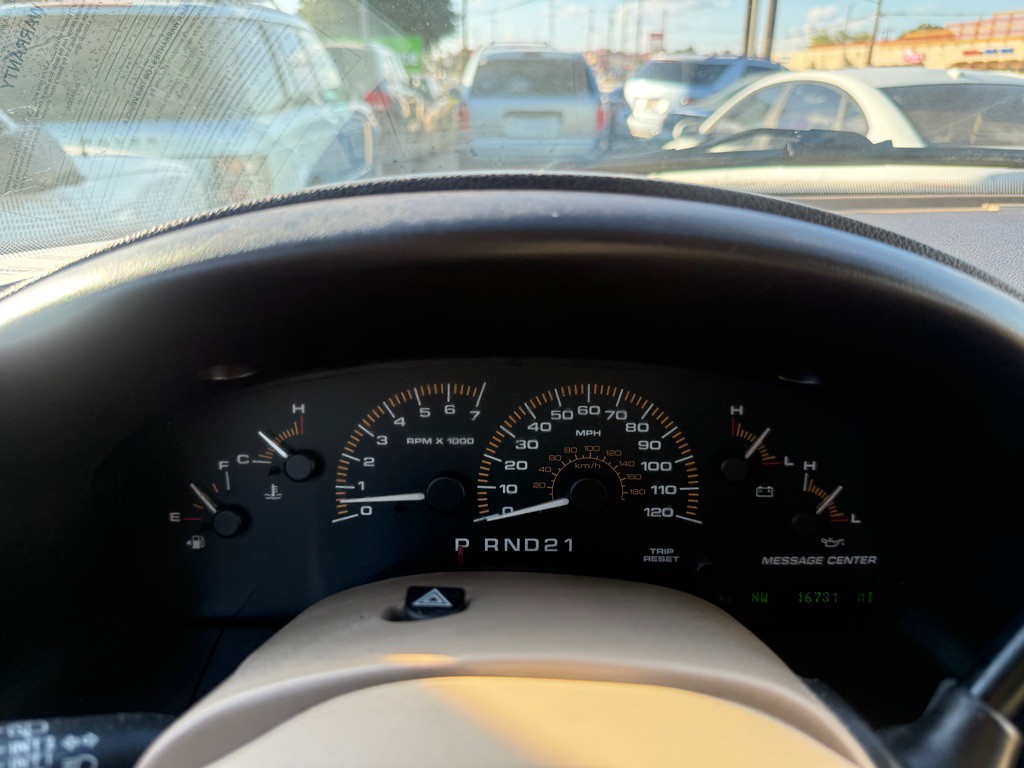 2003 Ford Expedition Image 38