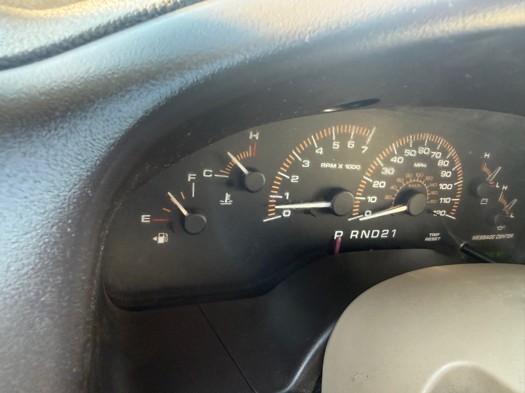 2003 Ford Expedition Image 39