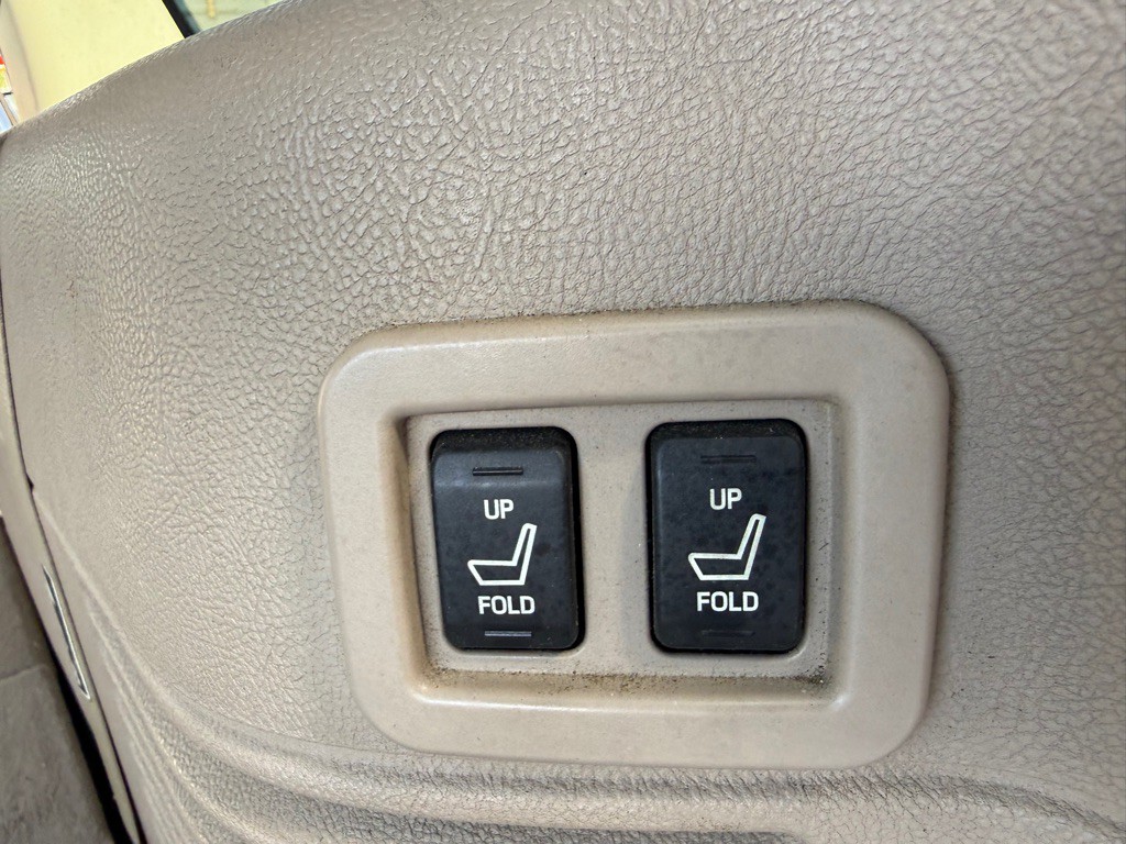 2003 Ford Expedition Image 57