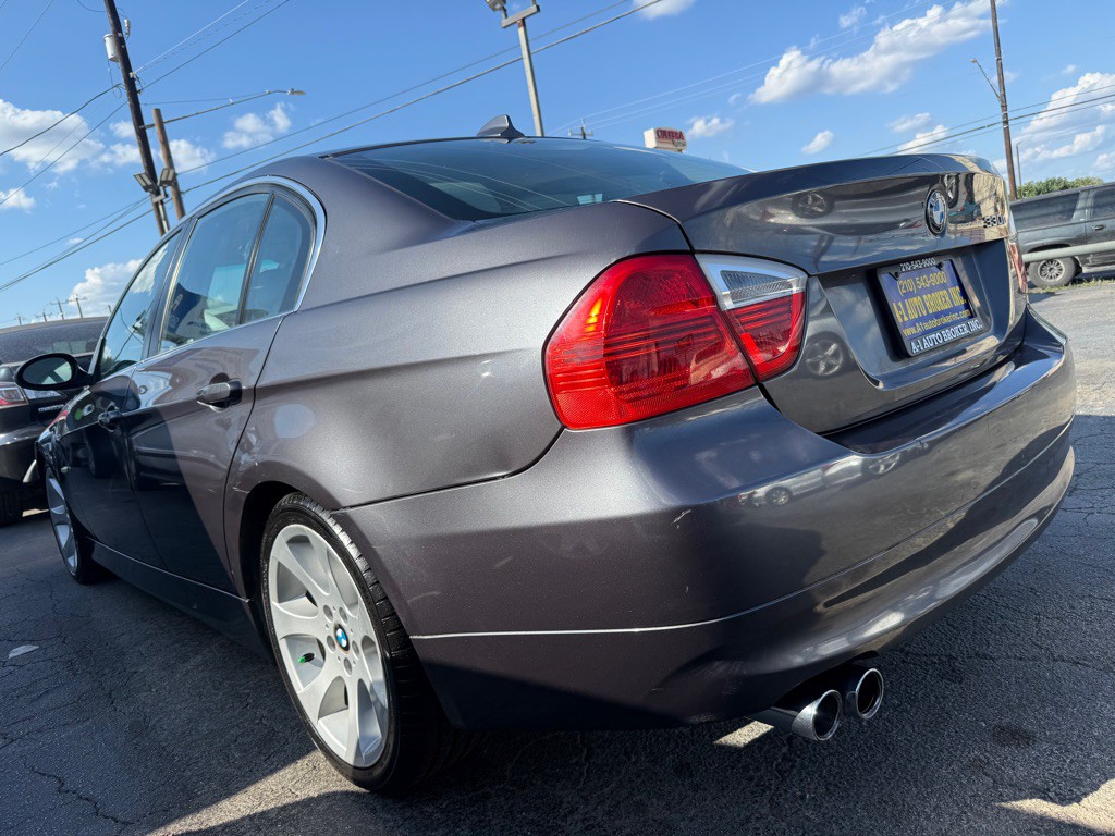 2006 BMW 3 Series Image 2