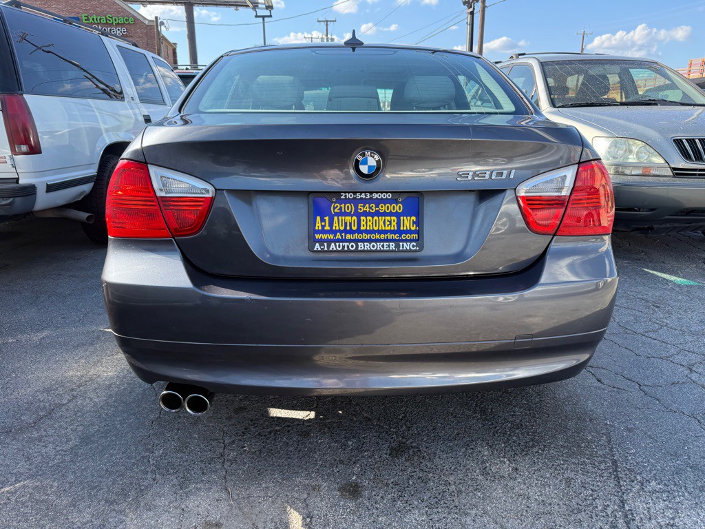 2006 BMW 3 Series Image 3