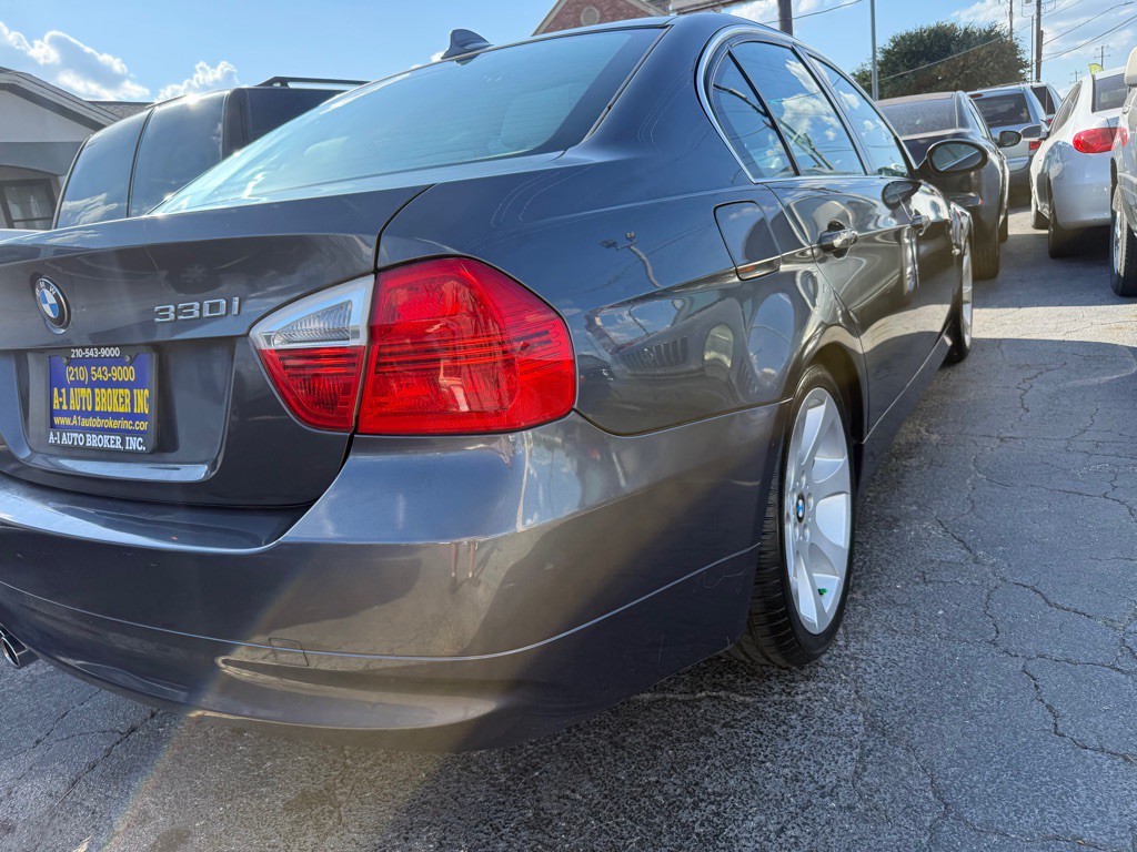 2006 BMW 3 Series Image 4