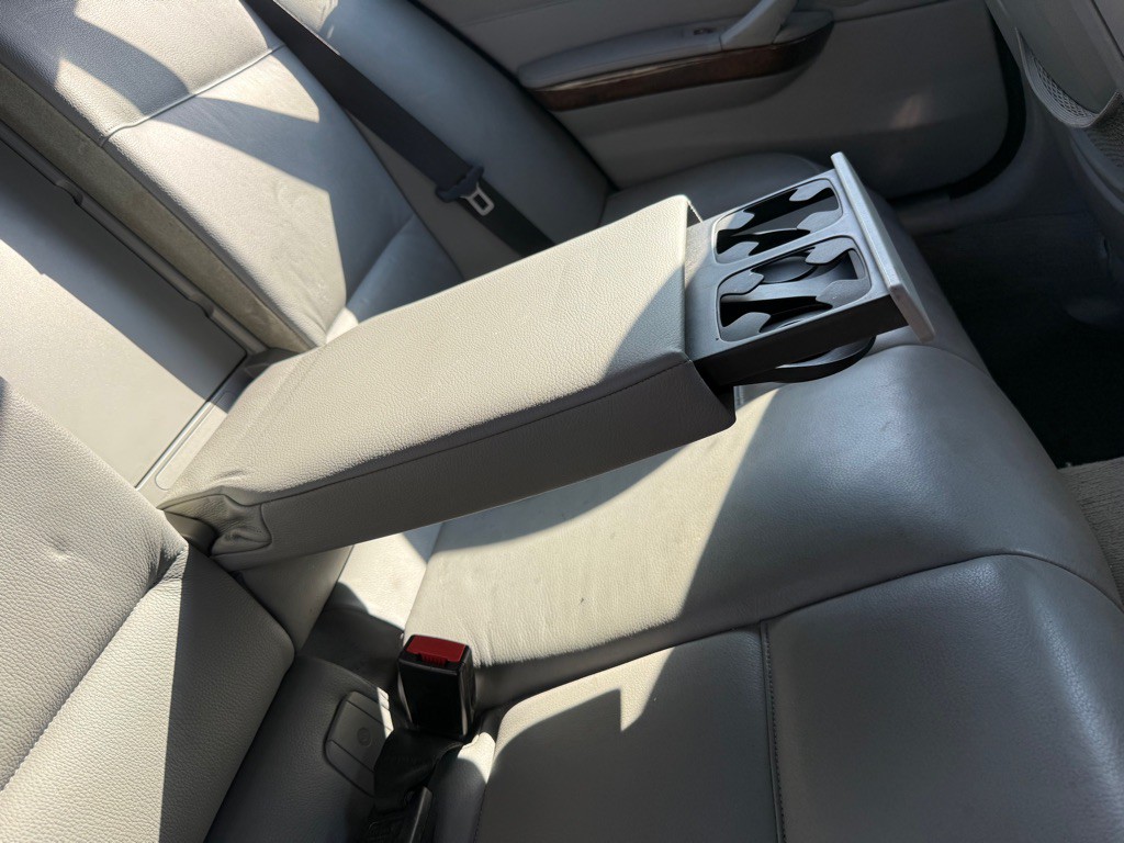 2006 BMW 3 Series Image 11