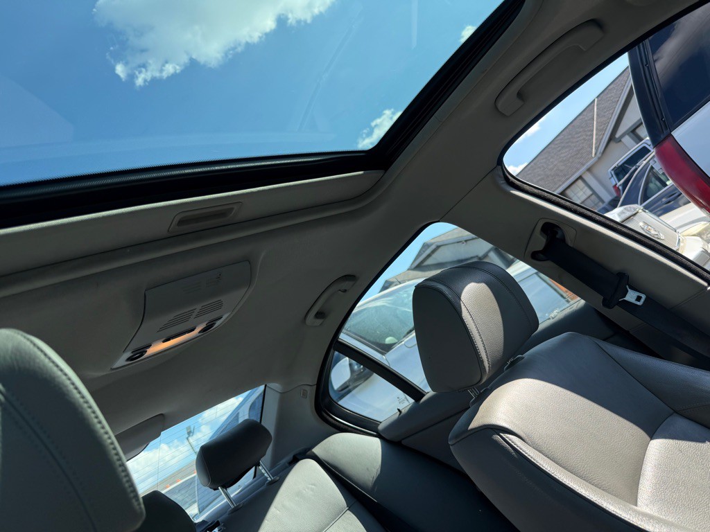 2006 BMW 3 Series Image 16