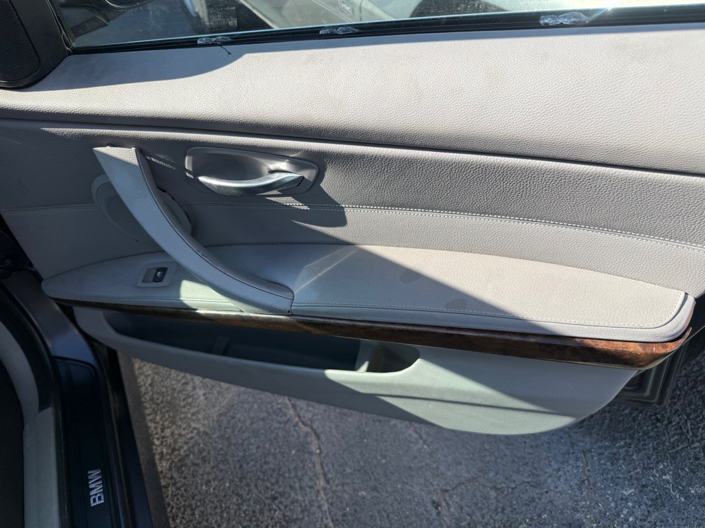 2006 BMW 3 Series Image 18