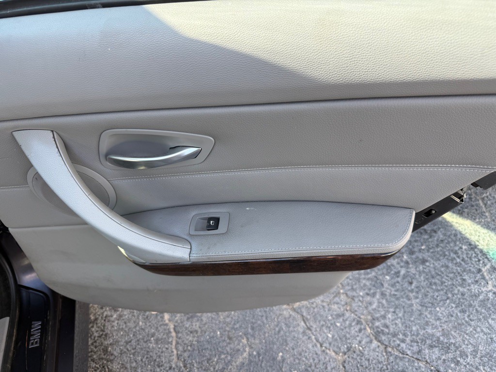 2006 BMW 3 Series Image 19