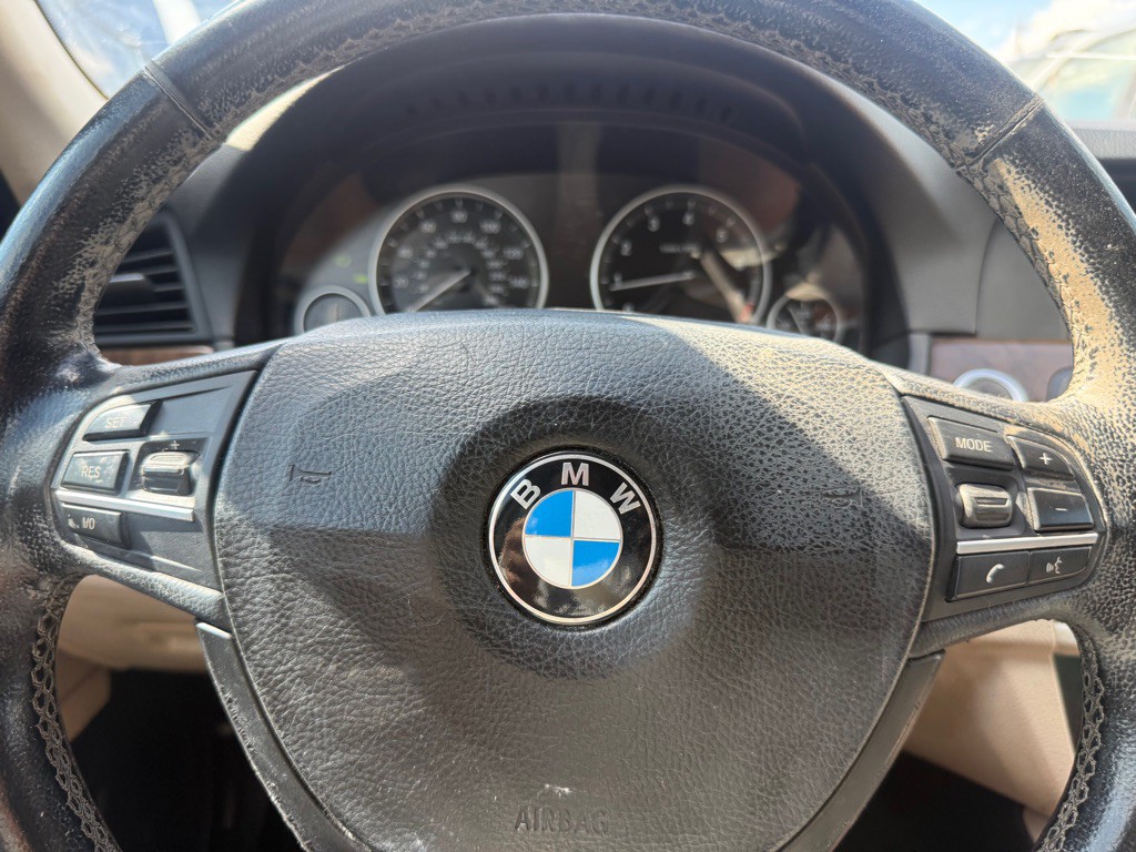 2011 BMW 5 Series Image 19