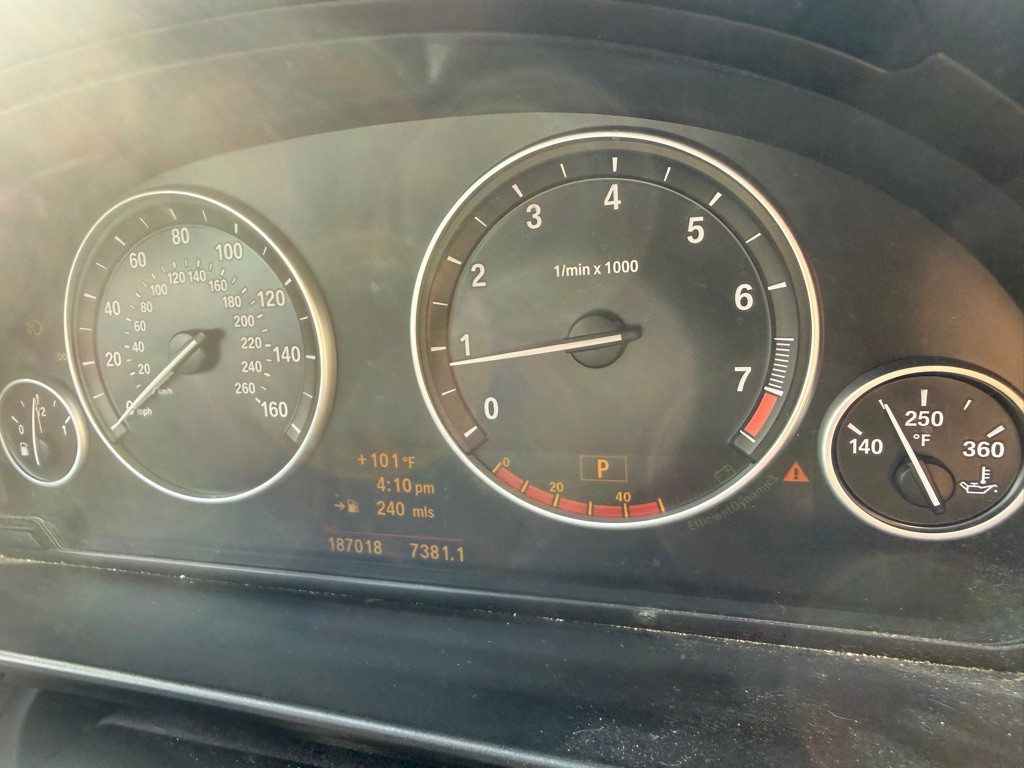 2011 BMW 5 Series Image 22