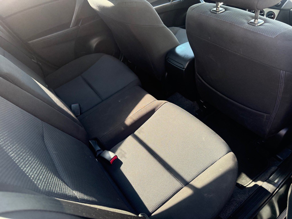 2010 Mazda Mazda3 Image 9