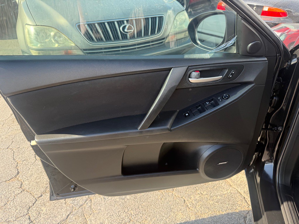 2010 Mazda Mazda3 Image 11