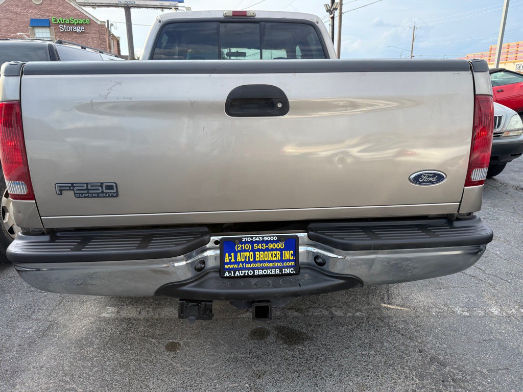 2002 Ford F-250 Image 3
