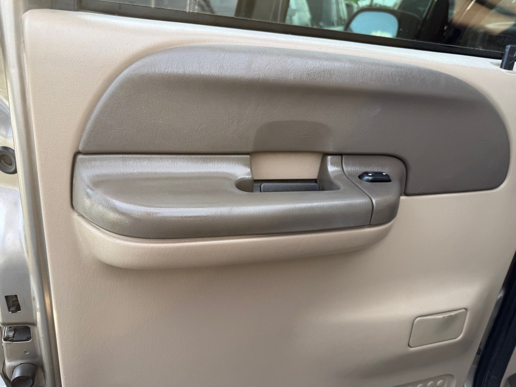 2002 Ford F-250 Image 16