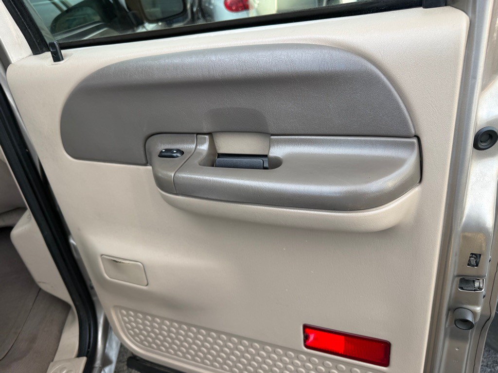 2002 Ford F-250 Image 20