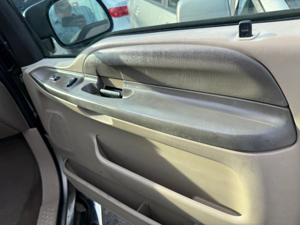 2002 Ford F-250 Image 21