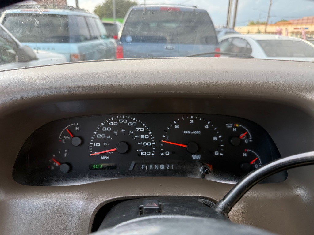 2002 Ford F-250 Image 28