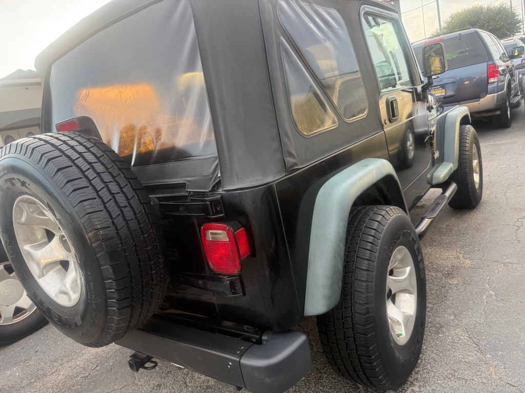 1999 Jeep Wrangler Image 4