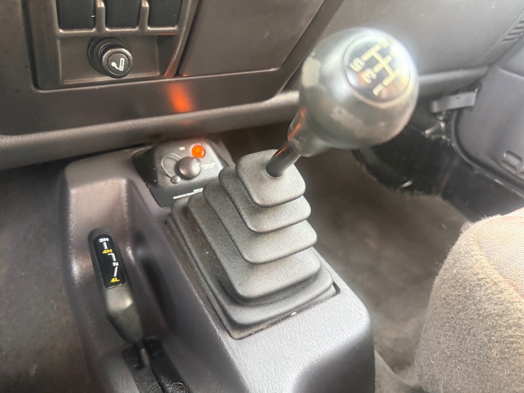 1999 Jeep Wrangler Image 26