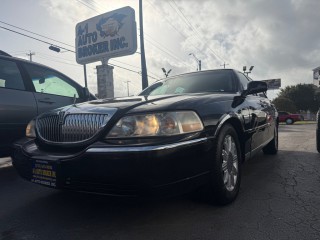Image for 2006 Lincoln Town Car Signature Limited ID: 7674767