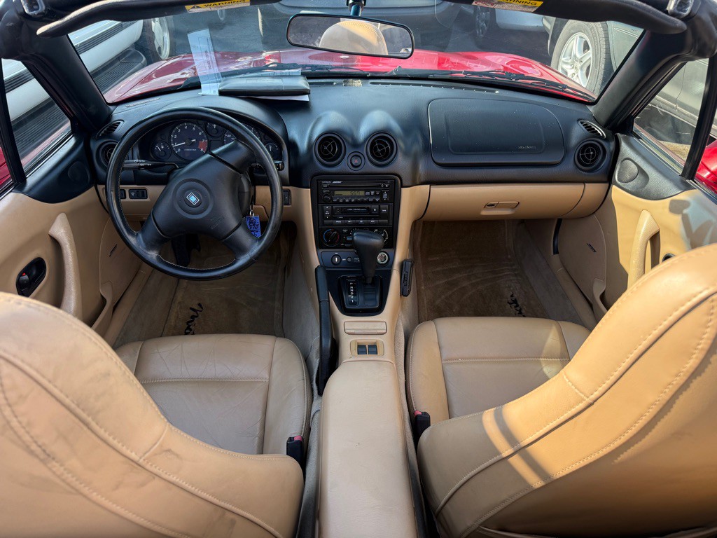 1999 Mazda MX-5 Miata Image 18