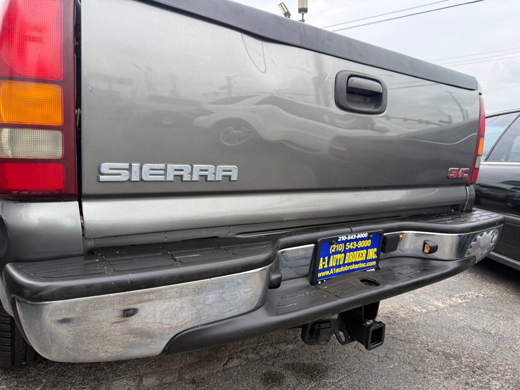 2002 GMC Sierra Image 22