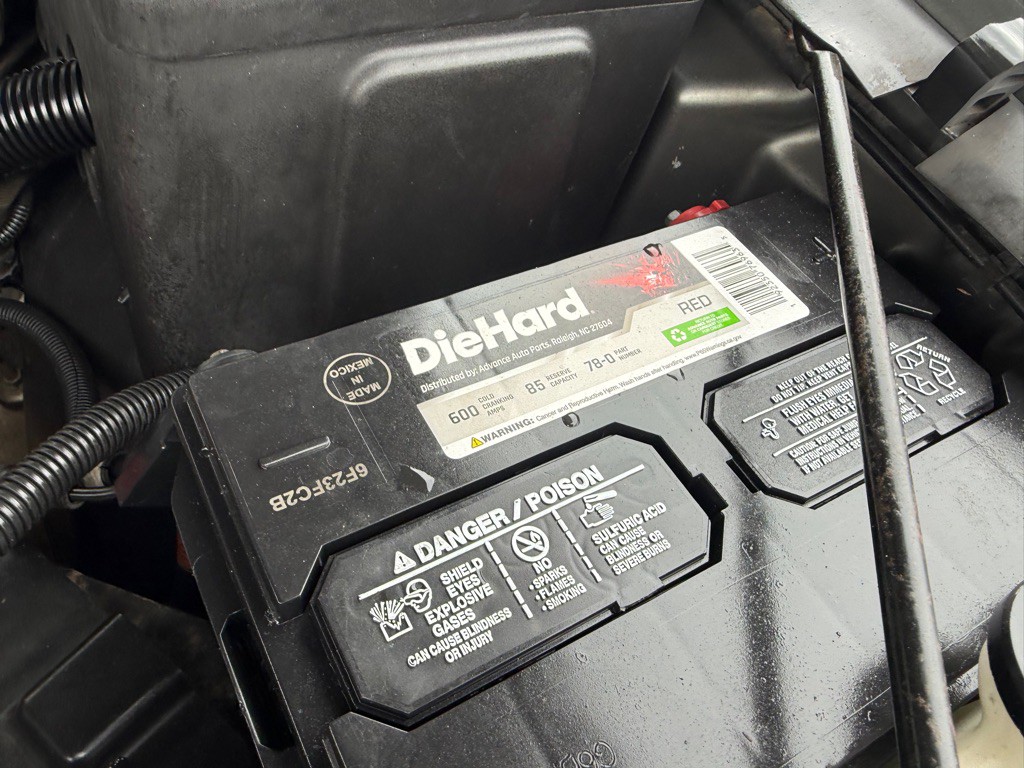 2002 GMC Sierra Image 39