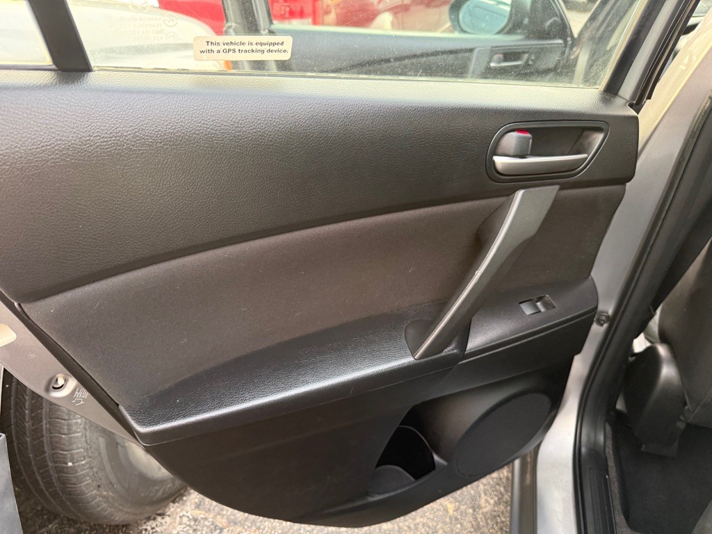 2010 Mazda Mazda3 Image 10