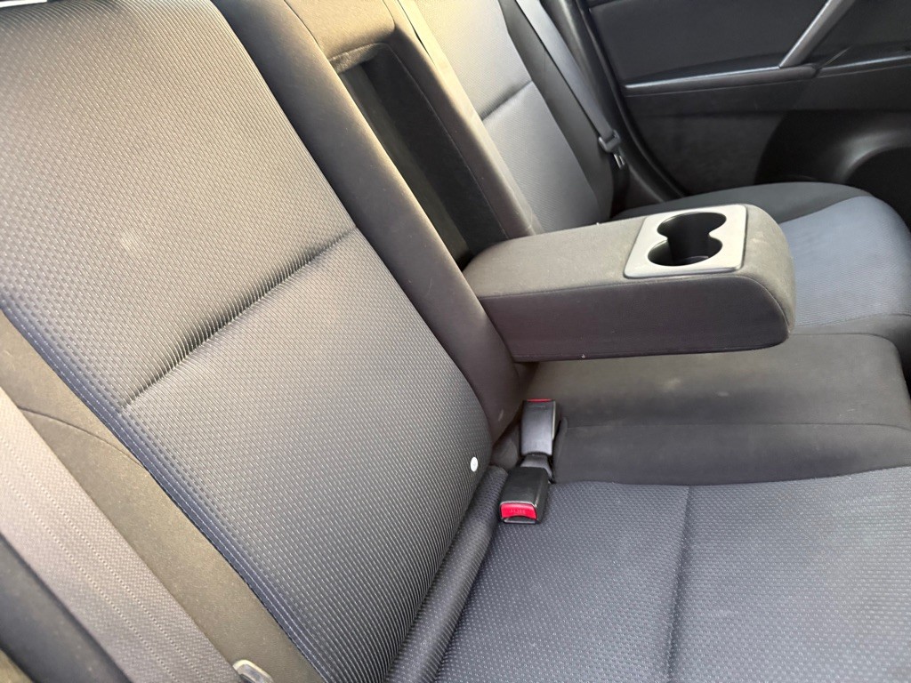 2010 Mazda Mazda3 Image 13