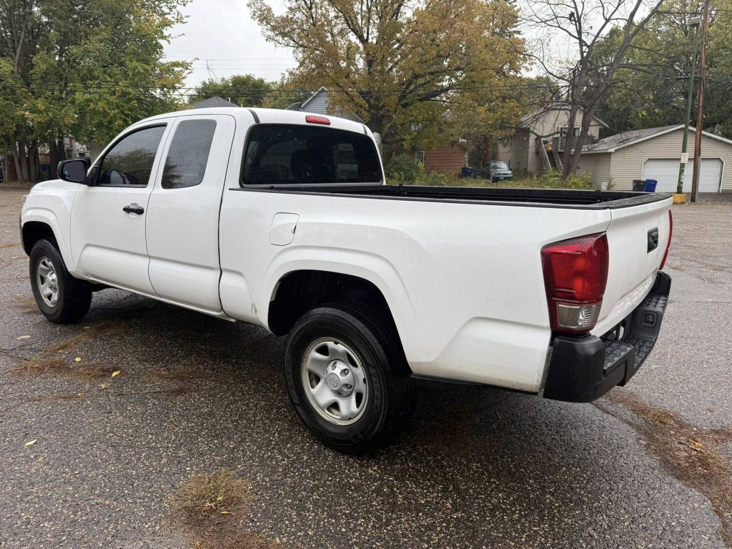 2019 Toyota Tacoma Image 4