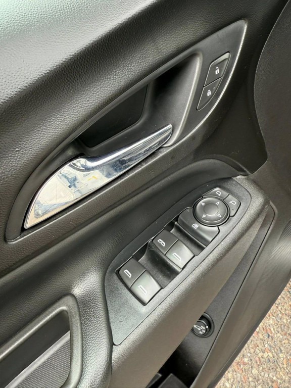 2018 Chevrolet Equinox Image 10