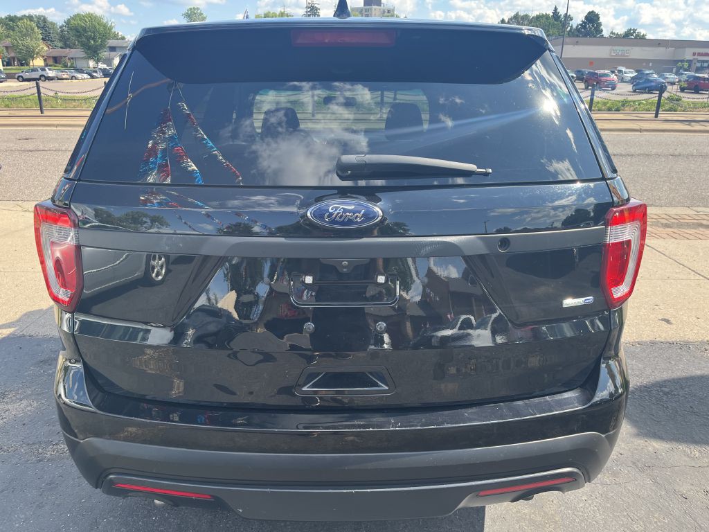 2017 Ford Explorer Image 8