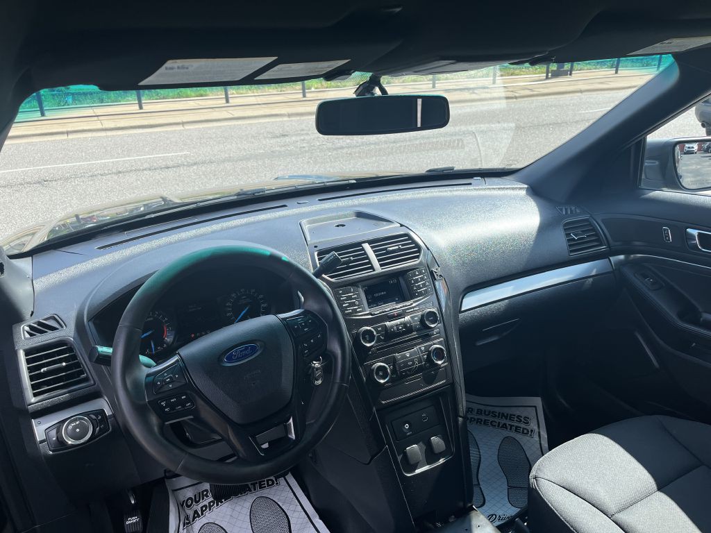 2017 Ford Explorer Image 11