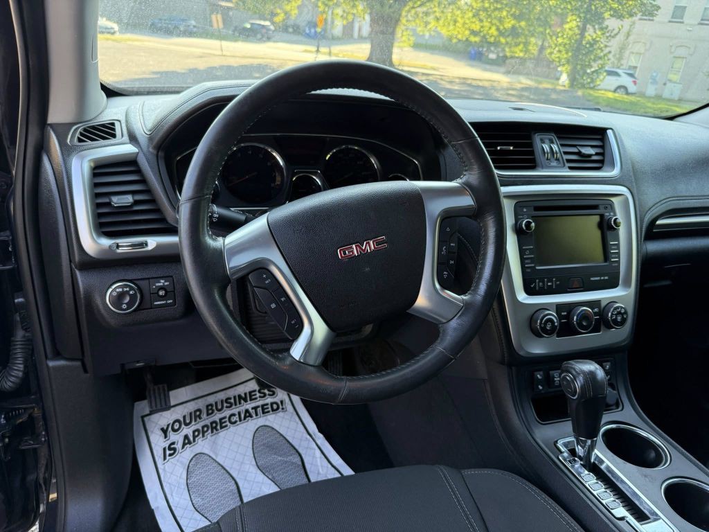 2015 GMC Acadia Image 8