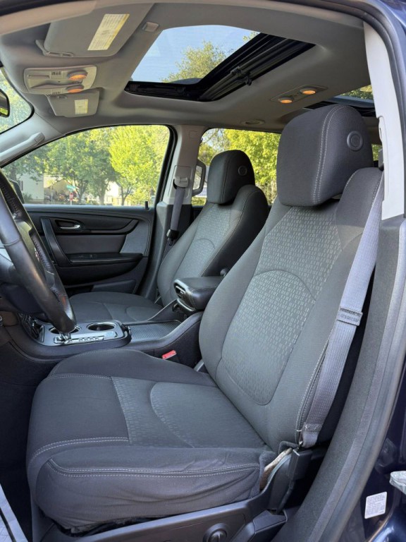 2015 GMC Acadia Image 9