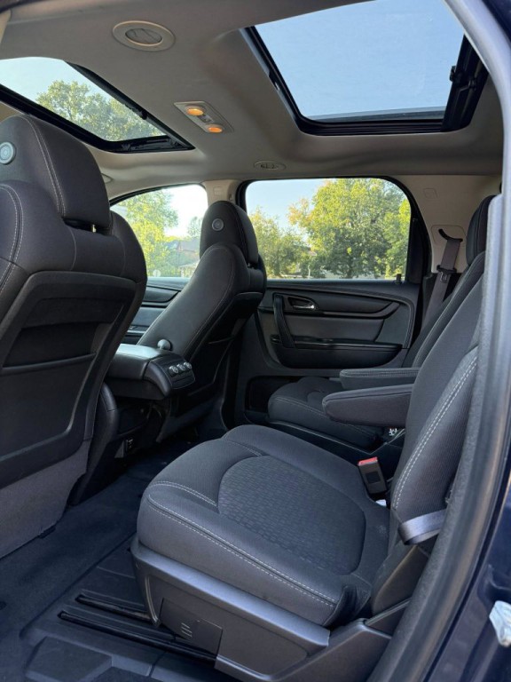 2015 GMC Acadia Image 10